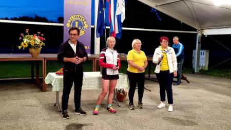 Slovenska ultramaratonka Špela Šavs svoj 9. dan teka okrog Slovenije za Junake 3. nadstropja zaključila v Občini Razkrižje 5